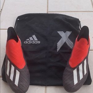 AdidasX 18+comes with the bag perfect condition